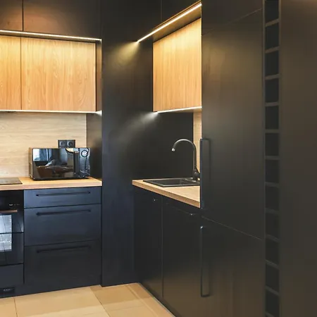 アパート Ekskluzywny Z Balkonem ヴロツワフ