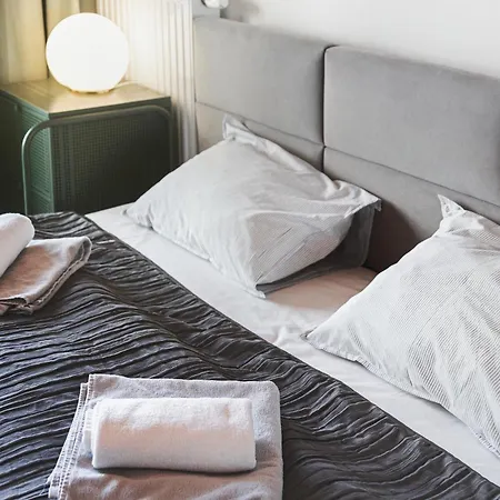 Ekskluzywny Z Balkonem アパート *