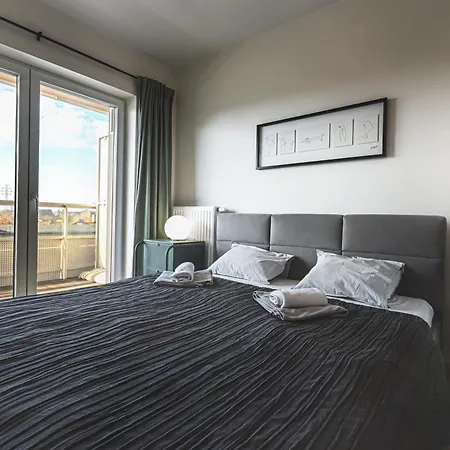 アパート Ekskluzywny Z Balkonem ヴロツワフ